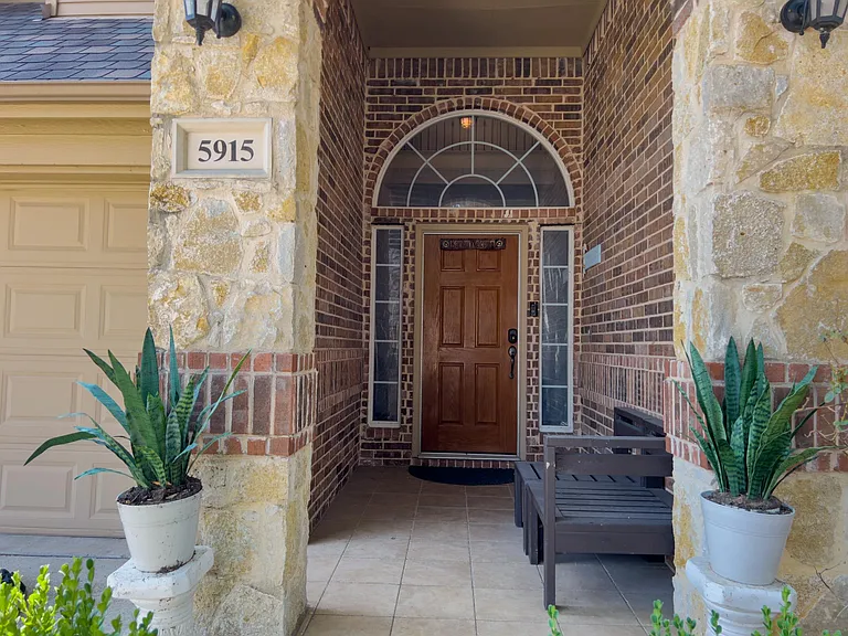 5915 Ivy Glen Dr — Photo 42