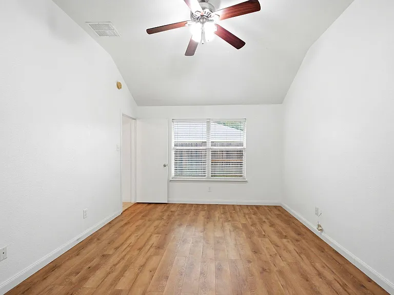 111 Thunder Basin Dr — Photo 25