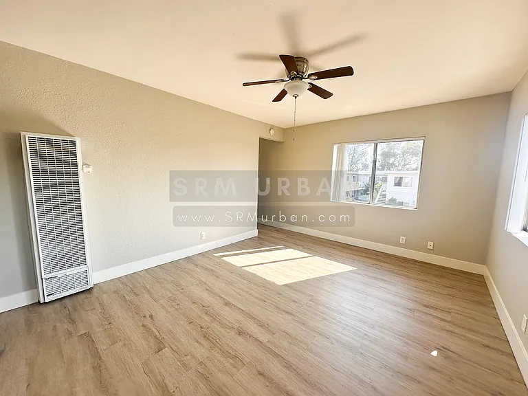 341 Garfield St #C — Photo 2