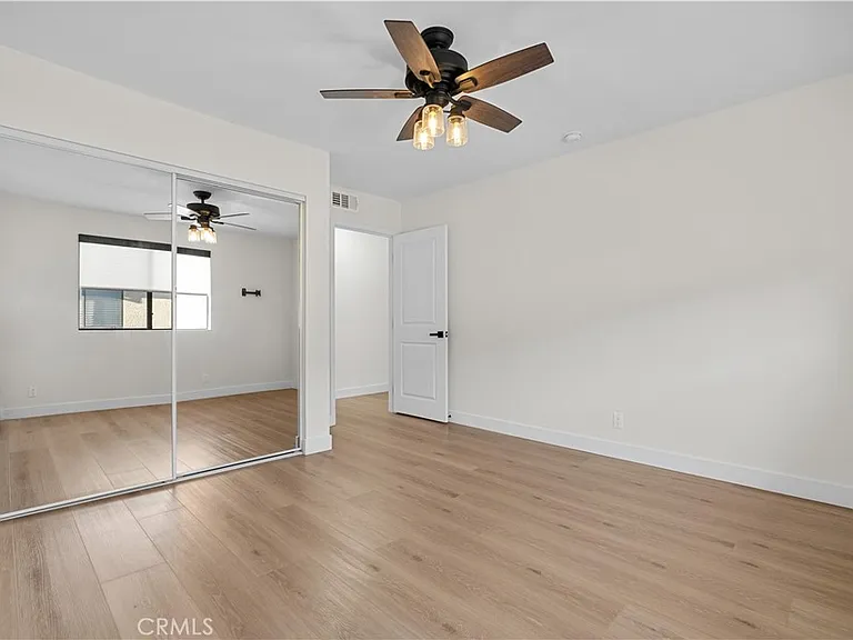 18417 Collins St #D — Photo 34