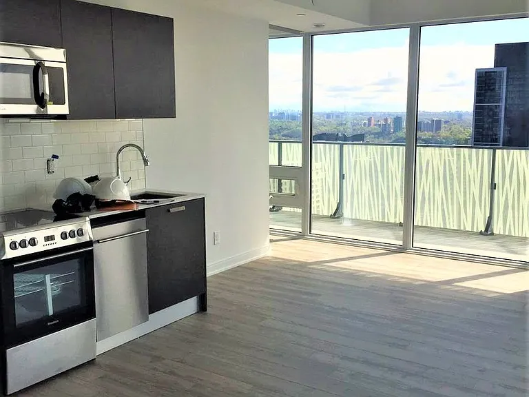 42 Charles St E #3502 — Photo 3