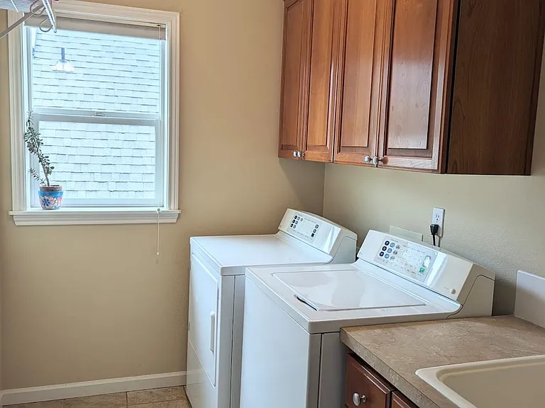 13632 NW Henninger Ln — Photo 7