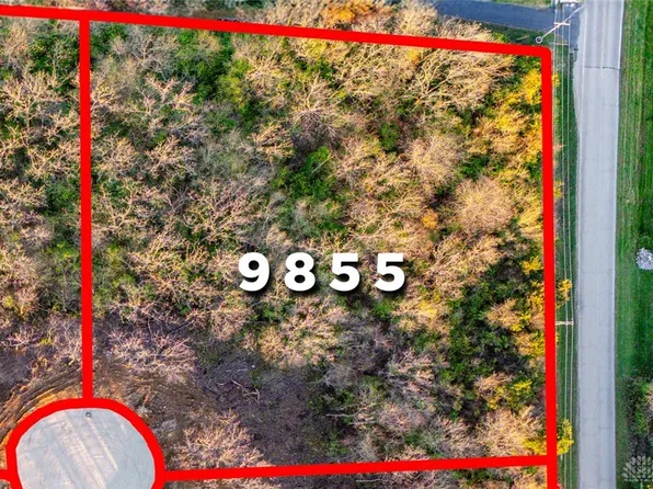 1798 Fawnwood Ct, Fairborn, OH 45324