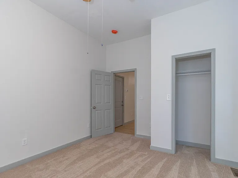 3043 E 5th Ave #2 — Photo 15