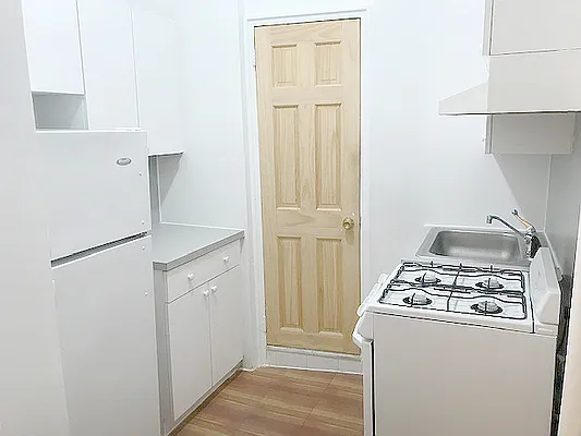 Rented by AJ Clarke | media 14