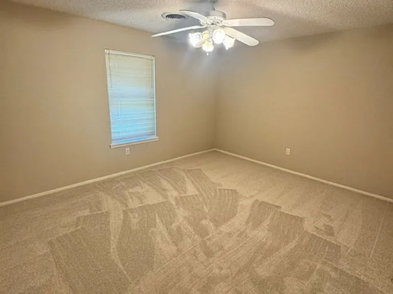 3134 Winterhawk Dr — Photo 17