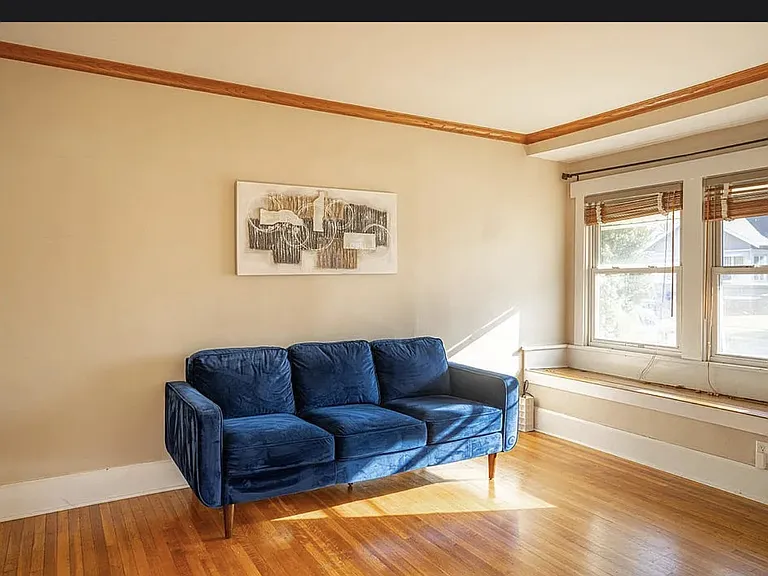 2102 York St — Photo 2