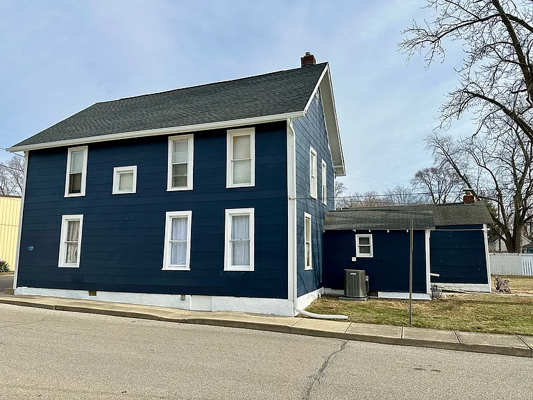 11 E Mill St — Photo 10