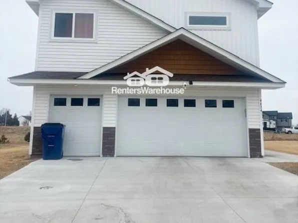 4634 9th St NE, Saint Cloud, MN 56304