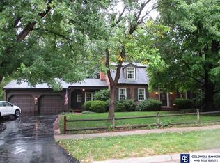 1825 Saint James Rd, Lincoln, NE 68506