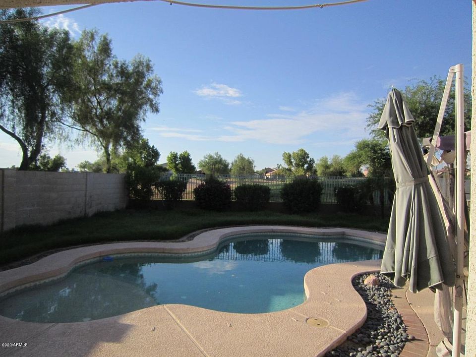 1st image of 13646 W Desert Flower Dr