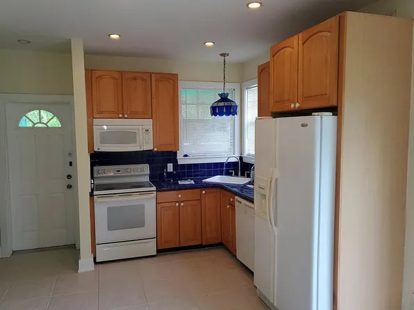 438 NE 4th St, Pompano Beach, FL 33060