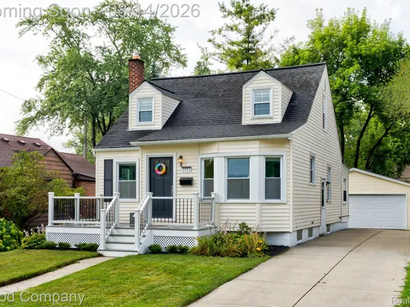 2211 Harvard Rd, Berkley, MI 48072
