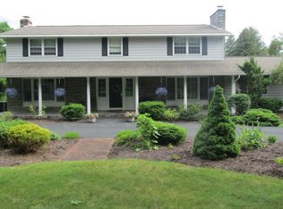 6988 Woodchuck Hill Rd, Fayetteville, NY 13066