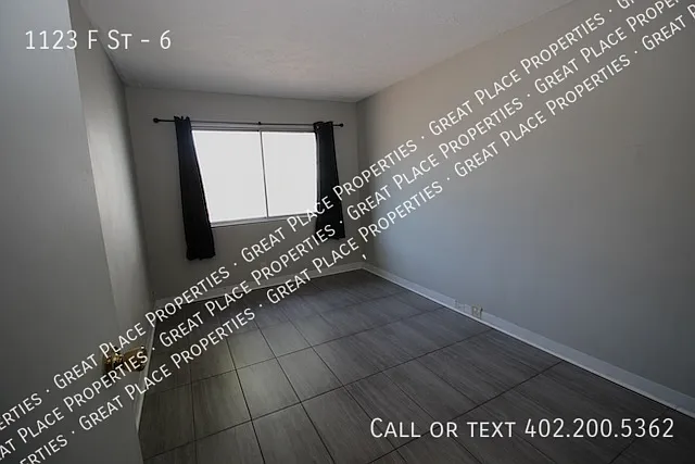 1123 F St #6 — Photo 6