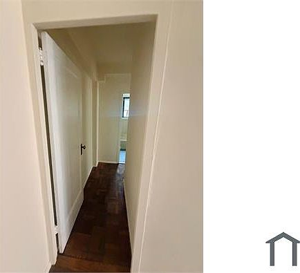 3rd image of 24 Metropolitan Oval APT 2D