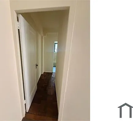 24 Metropolitan Oval #2D — Photo 3