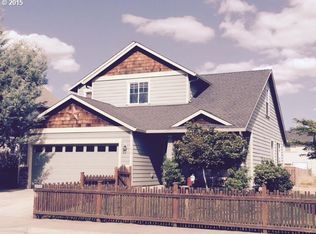 108 S 5th St, Carlton, OR 97111