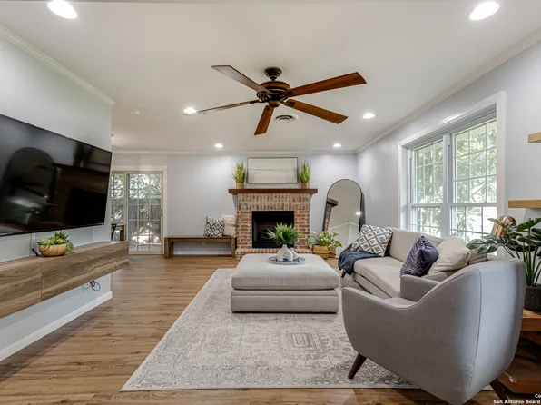 125 TRILLIUM LN, Castle Hills, TX 78213