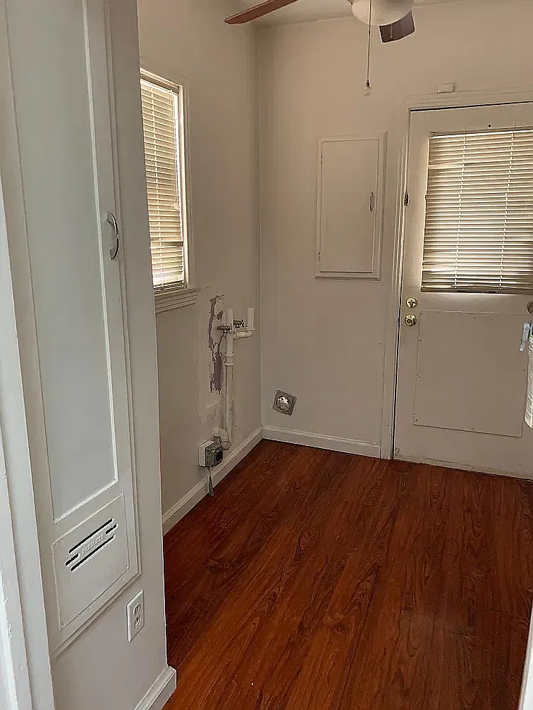 2 bed, 1058 sqft, $2,590 — Photo 3