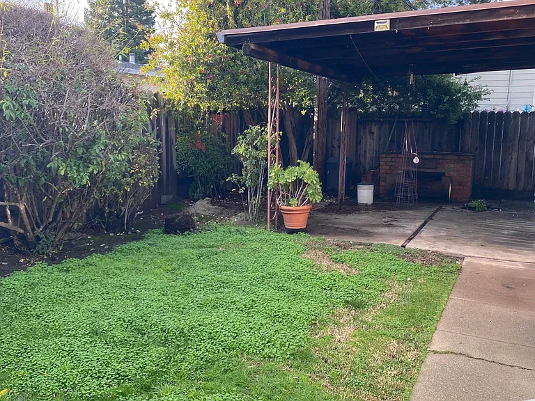 1140 Sanchez Way — Photo 22