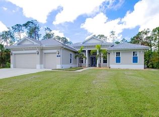 1475 Oakes Blvd, Naples, FL 34119