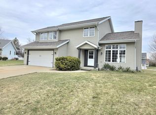 600 E Andrew Ct, Oak Creek, WI 53154