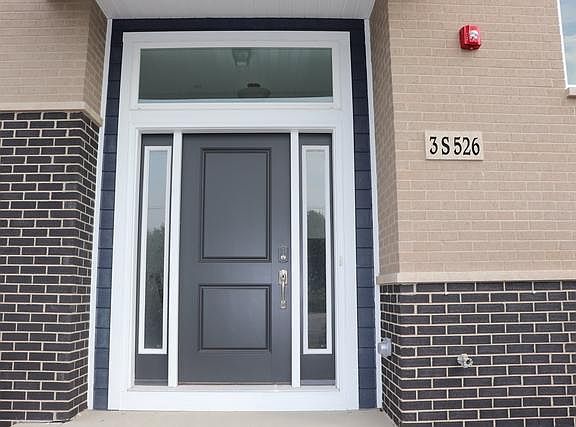 3rd image of 3S526 Cambridge Ct