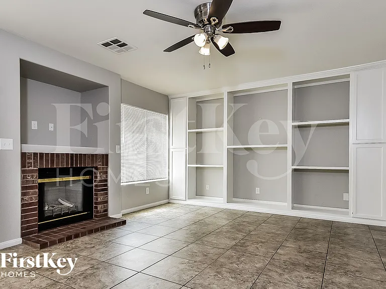 8717 Blooming Sand Ave — Photo 5