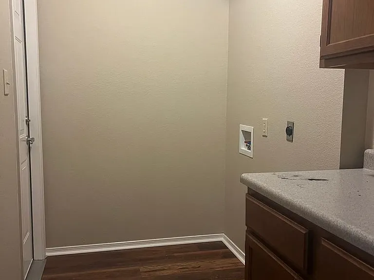 106-223 Lakeview Ct — Photo 4
