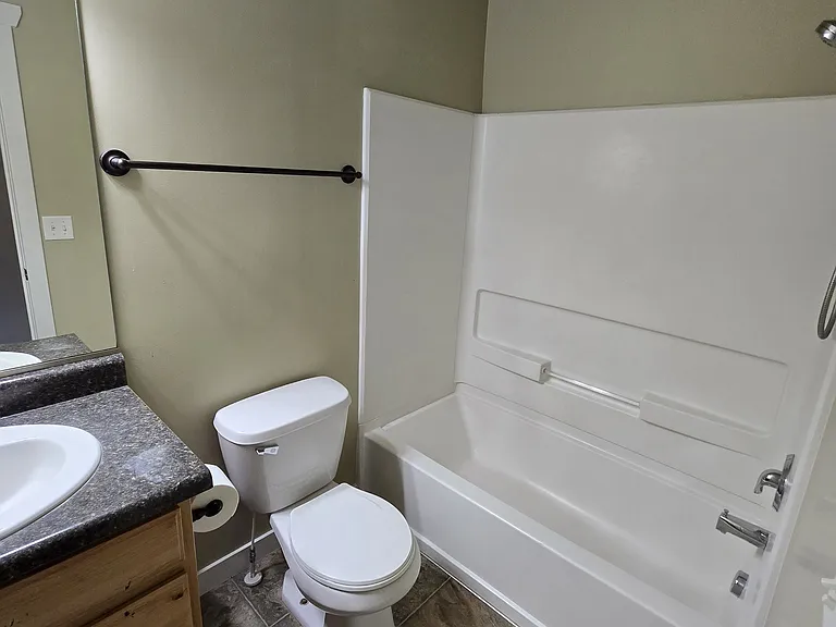1650 N 450 E — Photo 11