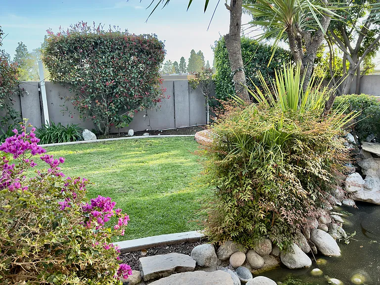 9696 Mariposa Ave — Photo 6