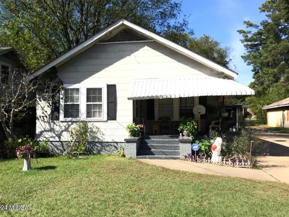 1st image of 3945 San Juan Ave
