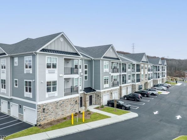 9-9U One Hellers Ln #2