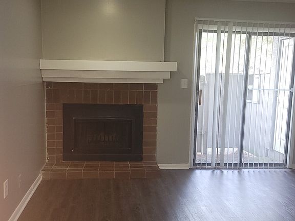 4th image of 906 Candlewood Dr NW APT A