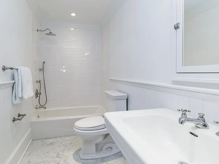 26 Golf Club Dr — Photo 13