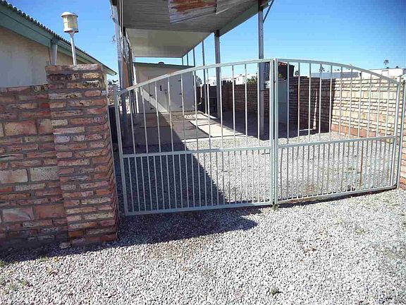 3rd image of 11310 S Stephanie Dr