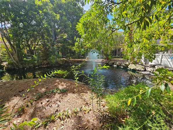 3625 Square West Ln, Sarasota, FL 34238