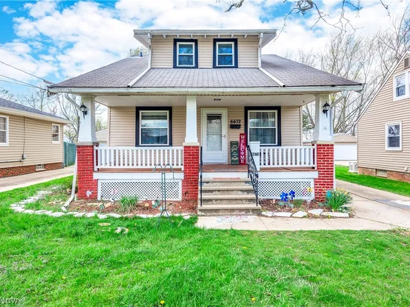 6672 Orchard Blvd, Parma Heights, OH 44130