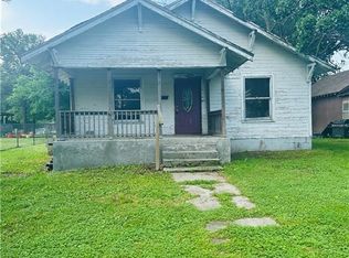 617 E 11th St, Baxter Springs, KS 66713
