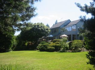 943 SW Atwater Rd, Lake Oswego, OR 97034