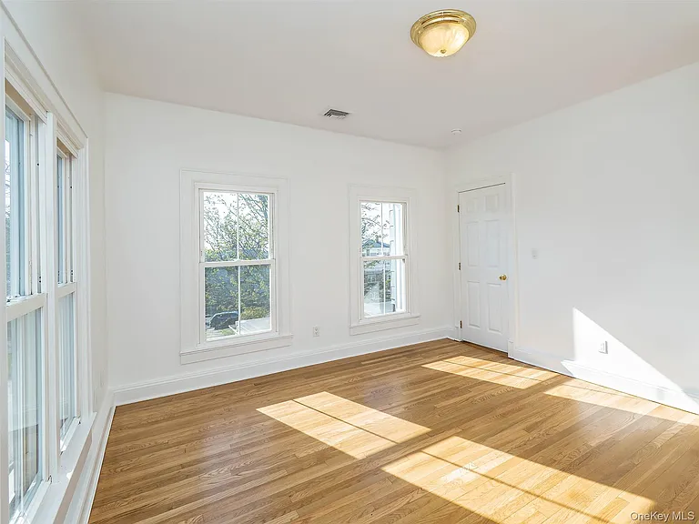 26 Summit Ave #2 — Photo 20