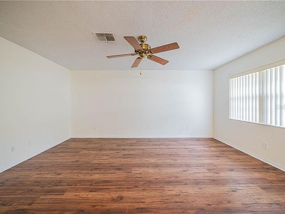 5th image of 1806 Foxhunt Dr Unit A