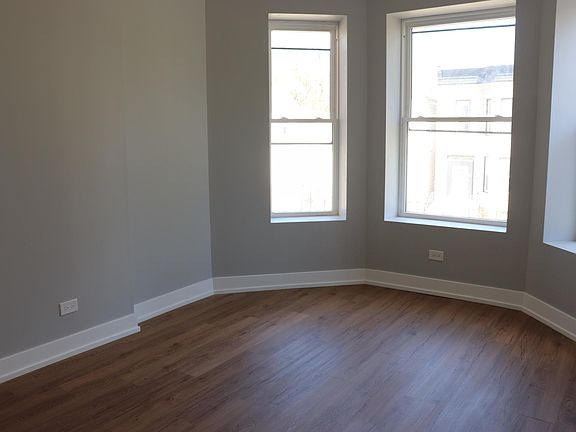 3rd image of 6628 S Langley Ave #1