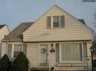 28925 Forest Grove Rd, Willowick, OH 44095