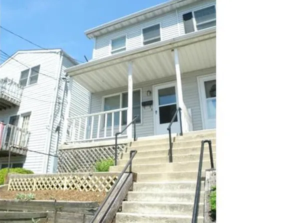 316 Chestnut St, Slatington, PA 18080