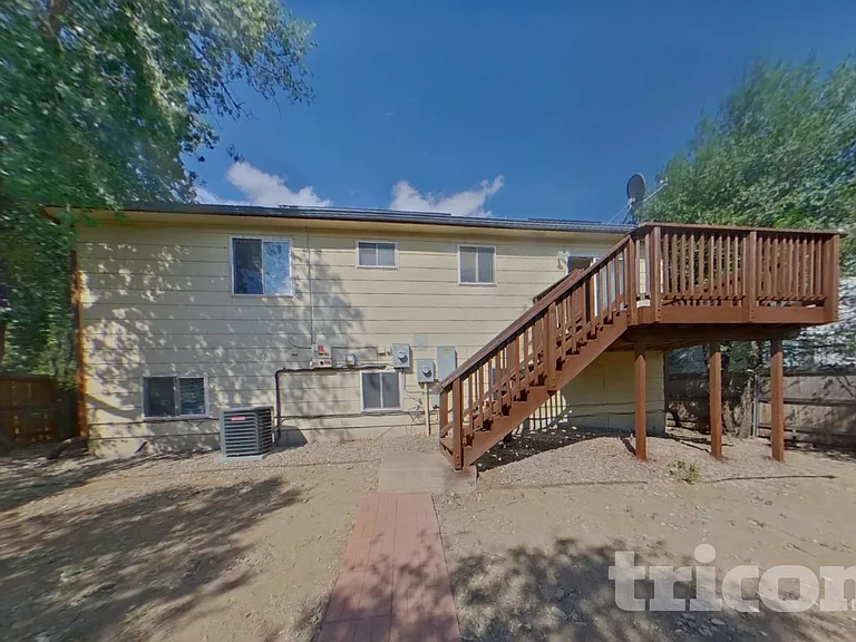 1046 W Nolte Dr — Photo 15
