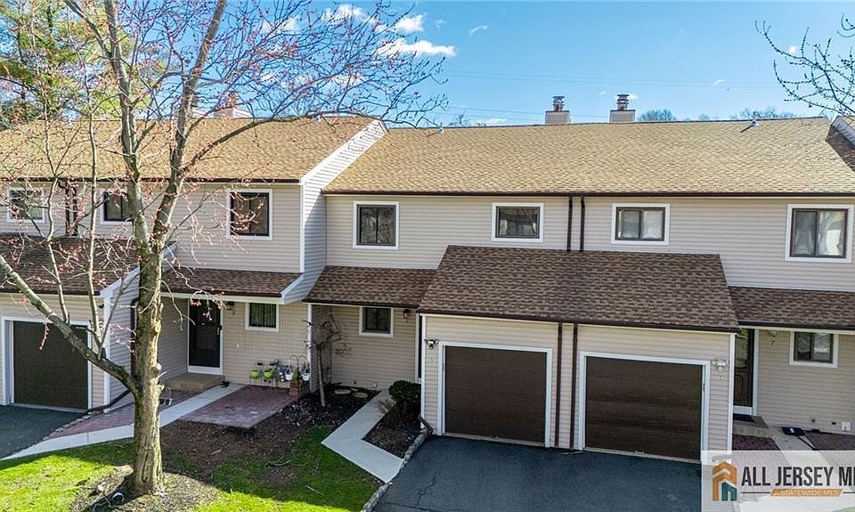 1st image of 5 Lily Ct