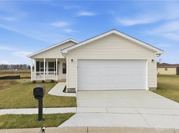 411 Kalynn Cir #30, Fairborn, OH 45324