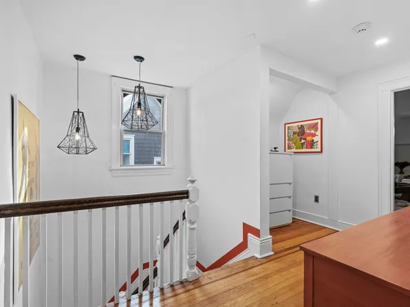 51 Dekoven Court image 21 of 31